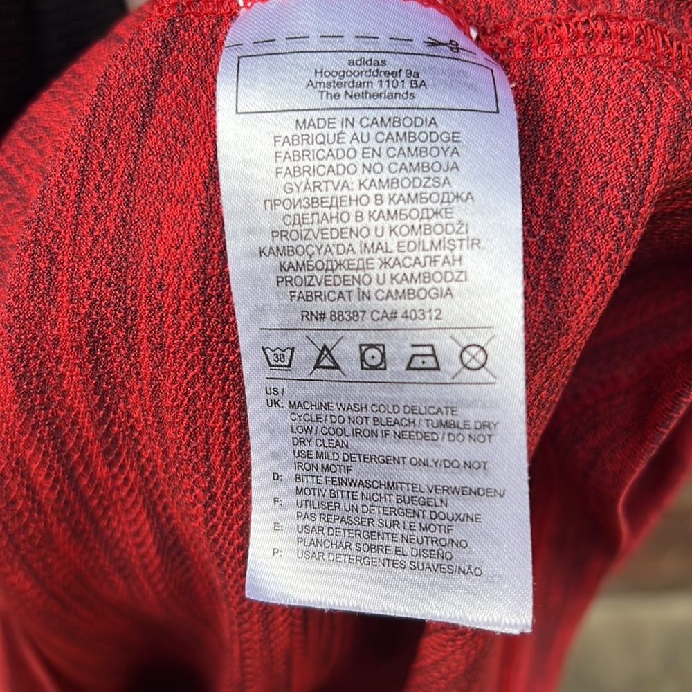 Adidas Top - Picture 7 of 7